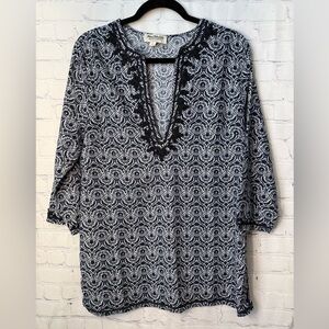 Norm Thompson size large blue & white geometric tunic